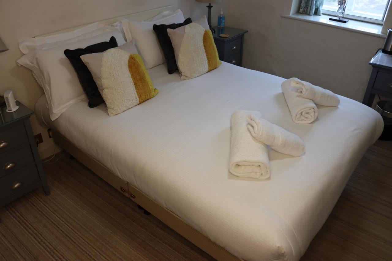The Mariners Hotel Лайм Риджис Екстериор снимка