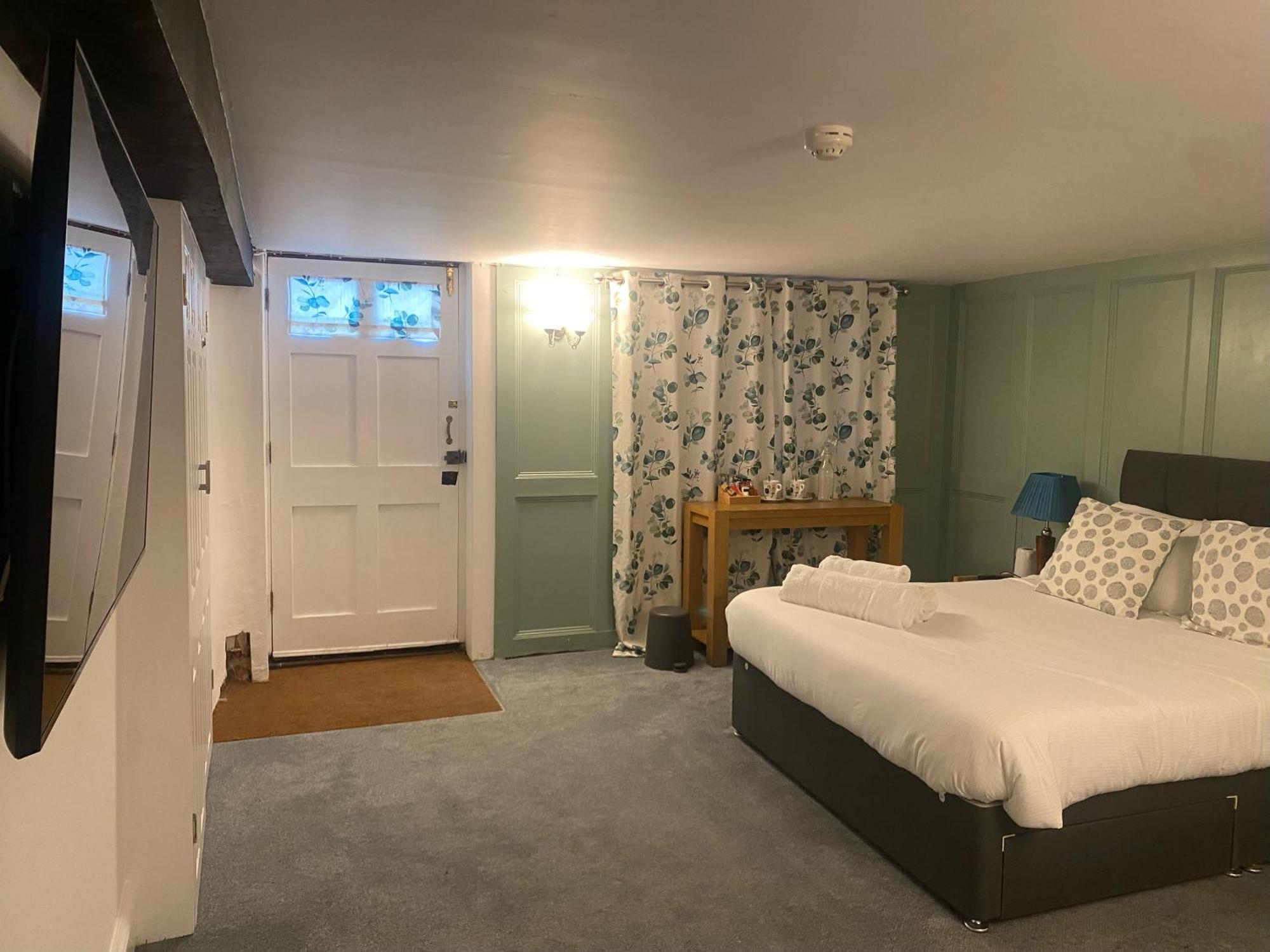 The Mariners Hotel Лайм Риджис Екстериор снимка