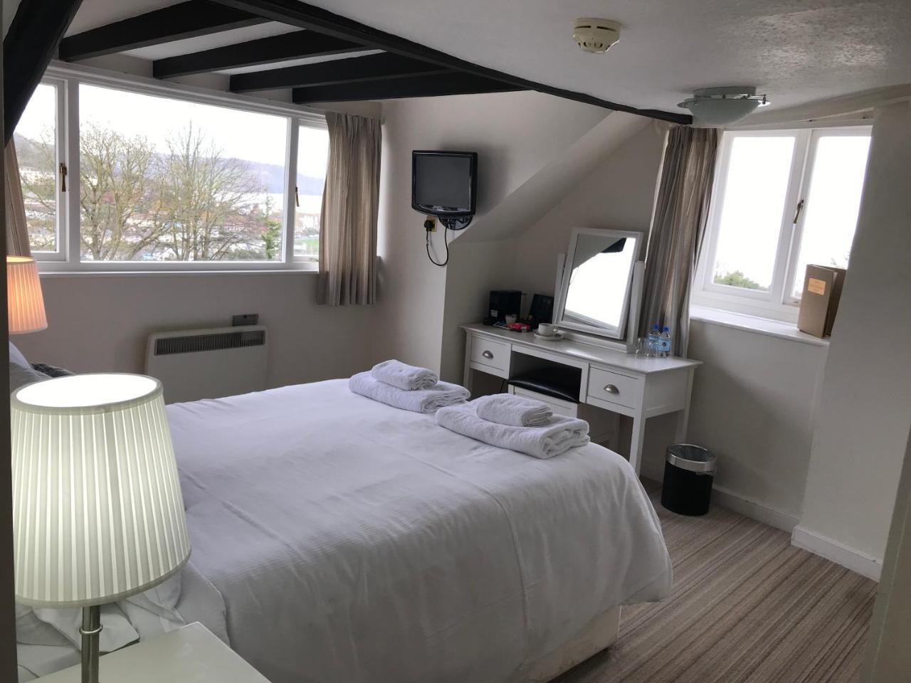 The Mariners Hotel Лайм Риджис Екстериор снимка